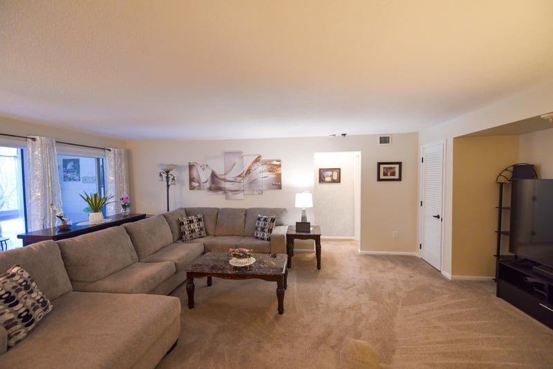 1850 Eagle Ridge Dr #E205, Mendota Heights, MN 55118