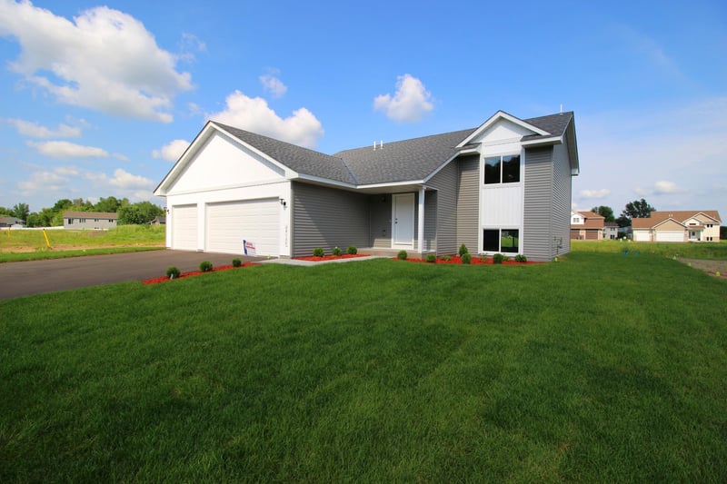24135 Polk St NE, Bethel, MN 55005
