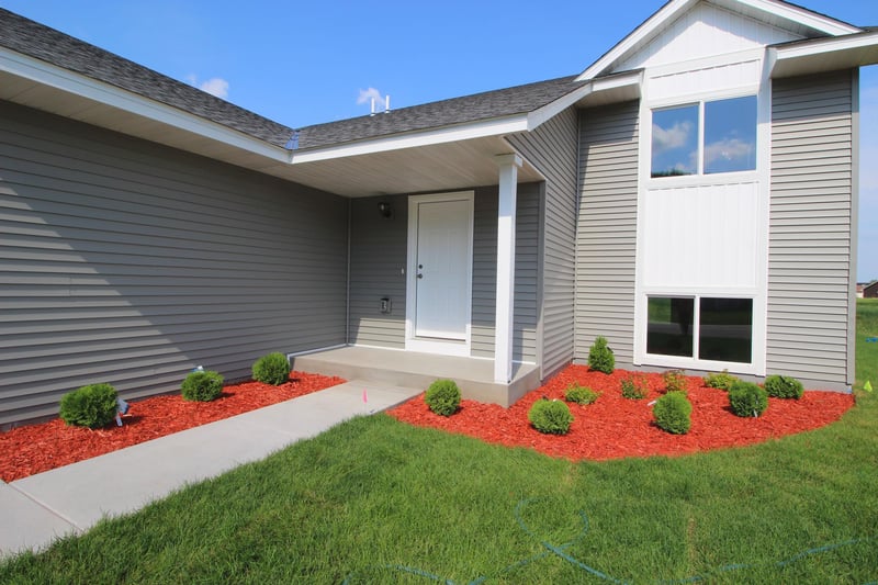 24135 Polk St NE, Bethel, MN 55005