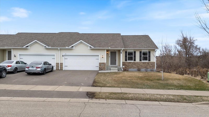 1023 White Tail Ln, Montrose, MN 55363