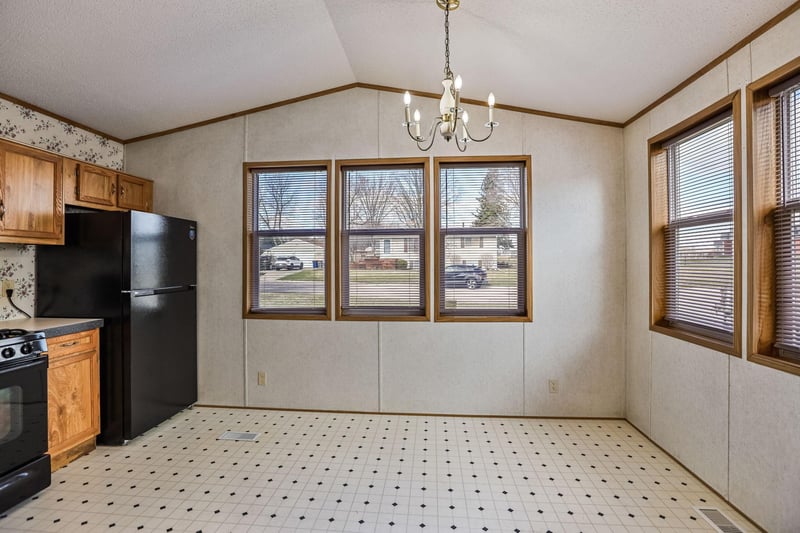 405 Edgar Pl, Faribault, MN 55021
