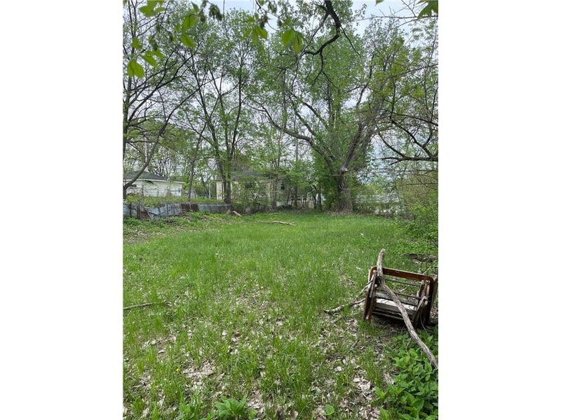 137 Sims Ave, Saint Paul, MN 55117