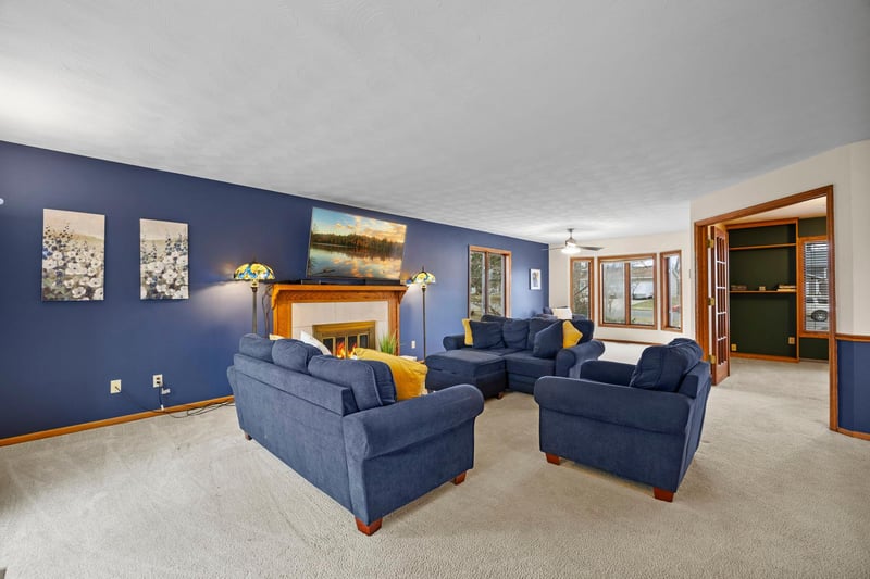 7360 Borman Ave, Inver Grove Heights, MN 55076