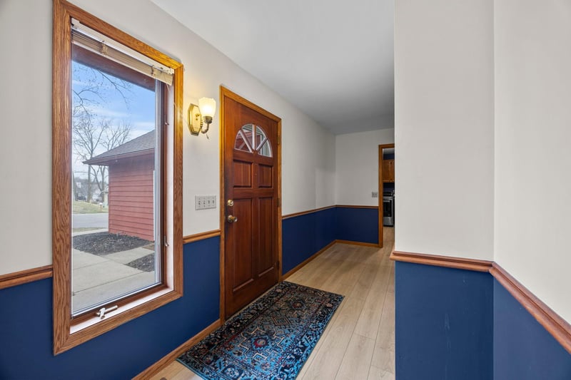 7360 Borman Ave, Inver Grove Heights, MN 55076