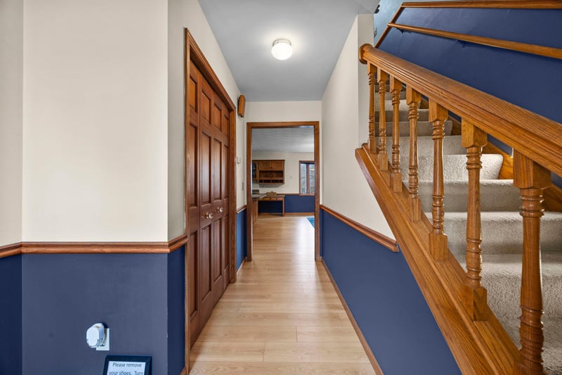 7360 Borman Ave, Inver Grove Heights, MN 55076