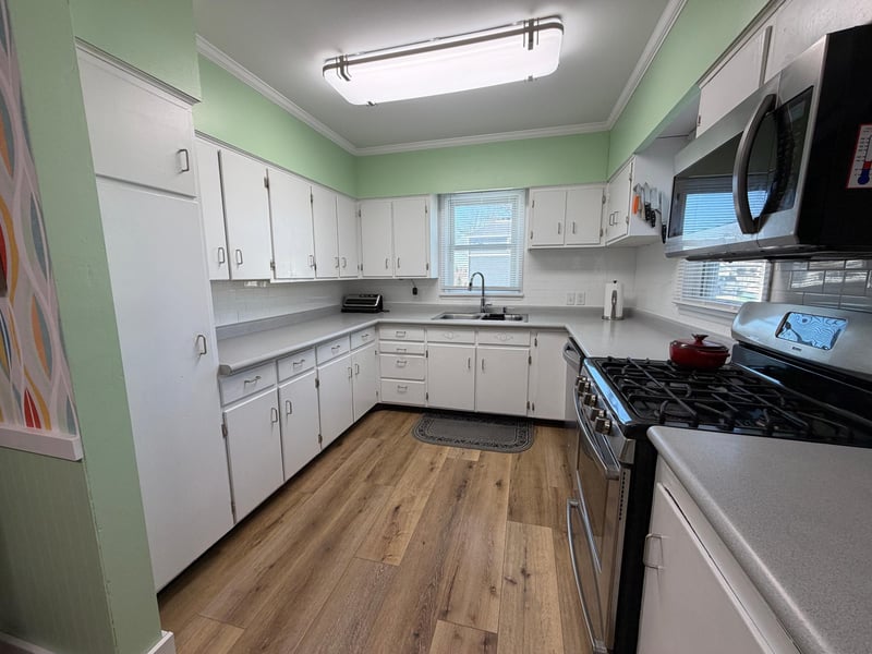 401 Center St E, Roseau, MN 56751
