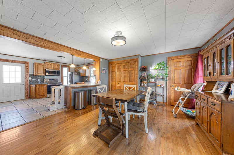 204 Central Ave N, Mapleton, MN 56065