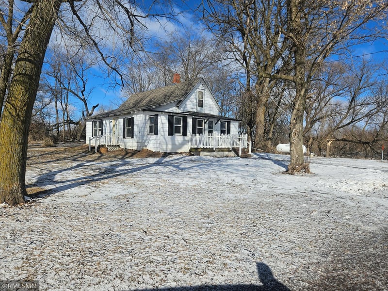 9284 95th Ave, Milaca, MN 56353