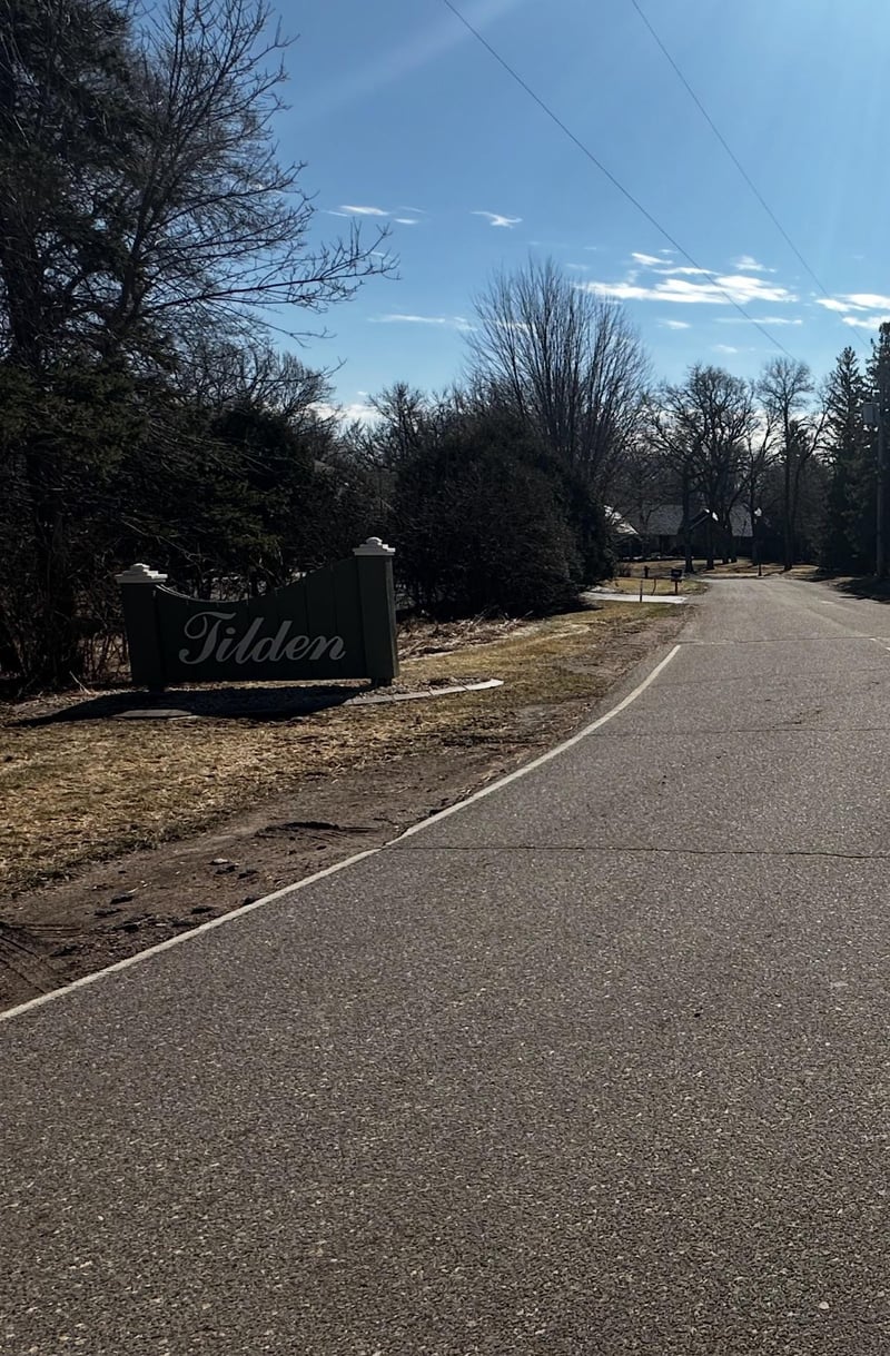3297 Dolores Dr, Saint Cloud, MN 56303