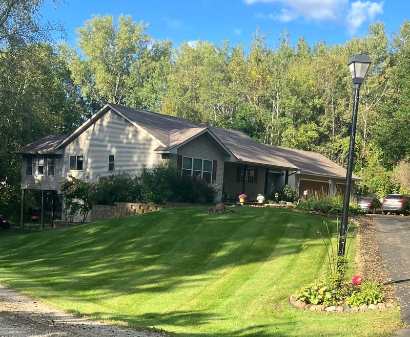 3301 222nd Ln NW, Oak Grove, MN 55303
