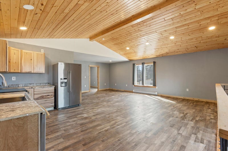 23 2nd St SW, Akeley, MN 56433
