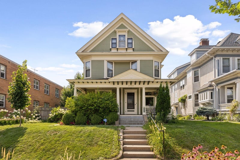 2444 Bryant Ave S, Minneapolis, MN 55405