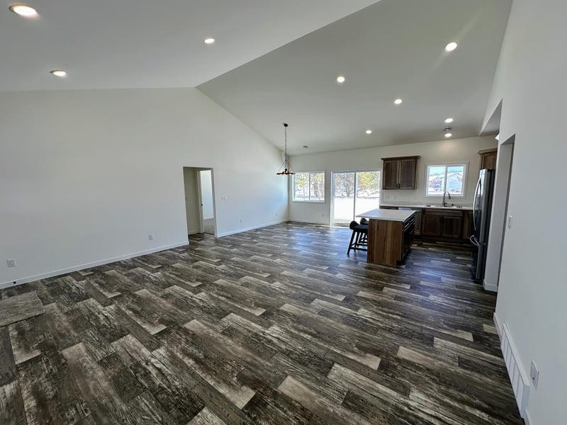 916 NW 7th Ave NW, Perham, MN 56573
