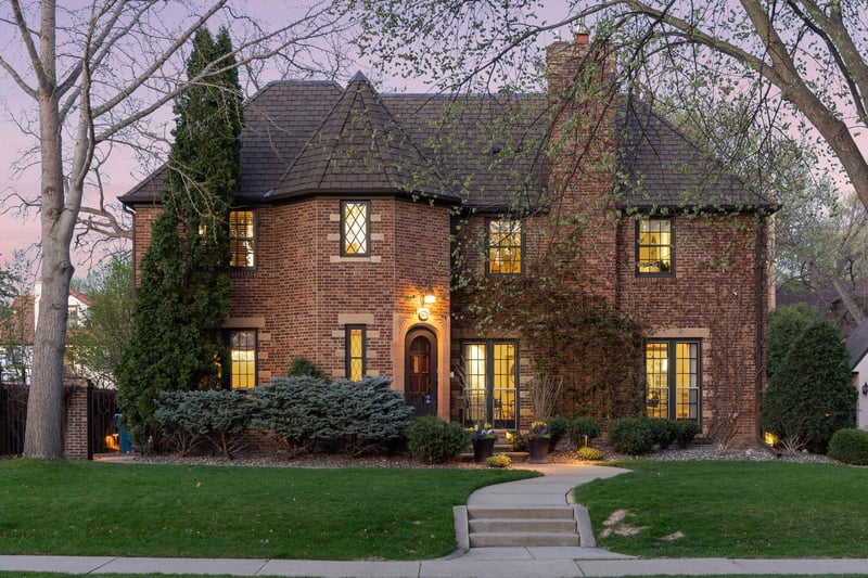 4513 Edina Blvd, Edina, MN 55424