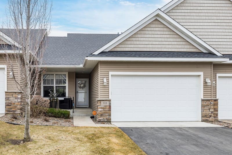 20596 Kearney Pa, Lakeville, MN 55044