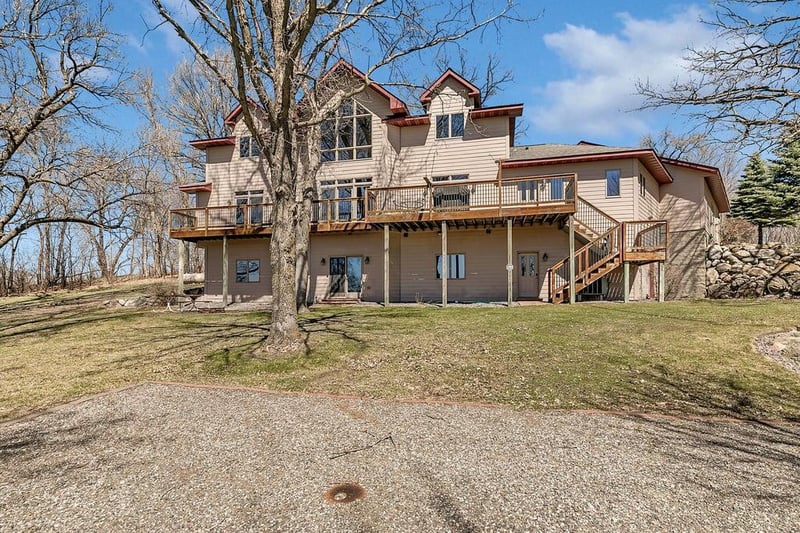 25411 Daventry Rd, Paynesville, MN 56362