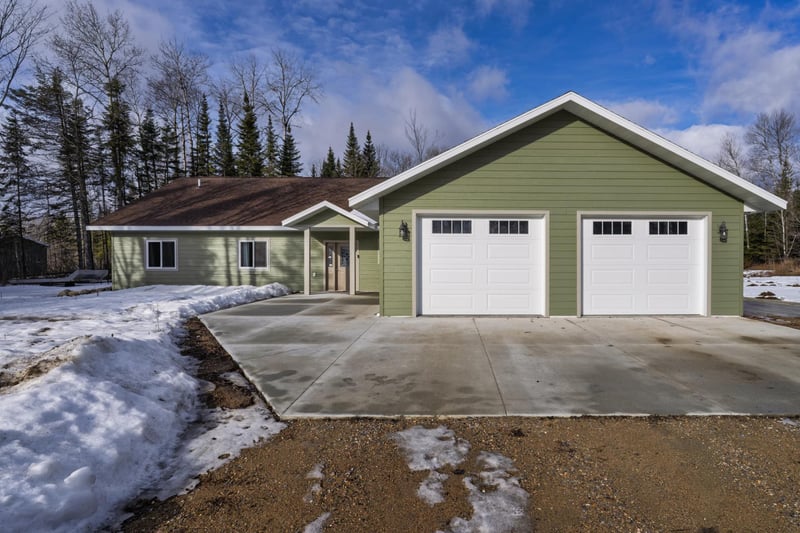 439 Maple Dr NW, Kelliher, MN 56650