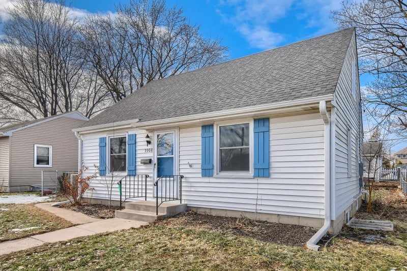 5908 Xerxes Ave S, Edina, MN 55410