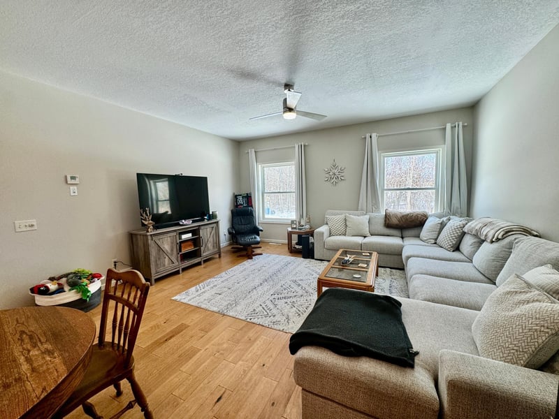 205 6th Ave SW, Warroad, MN 56763