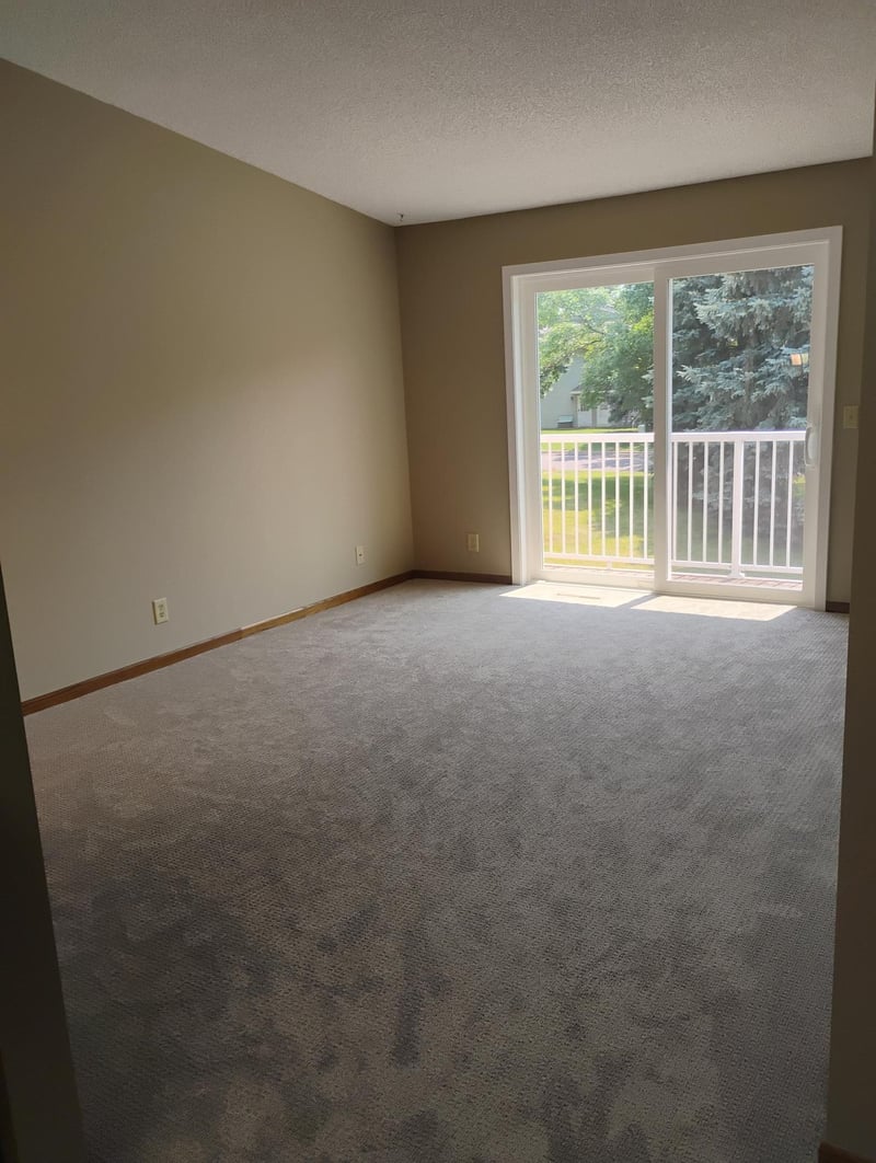 1027 Pond View Ct, Vadnais Heights, MN 55127