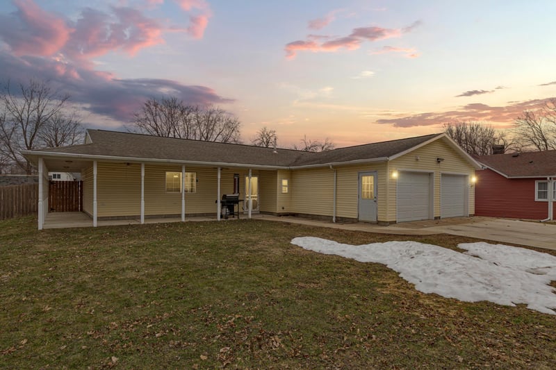 128 Olive St, West Concord, MN 55985