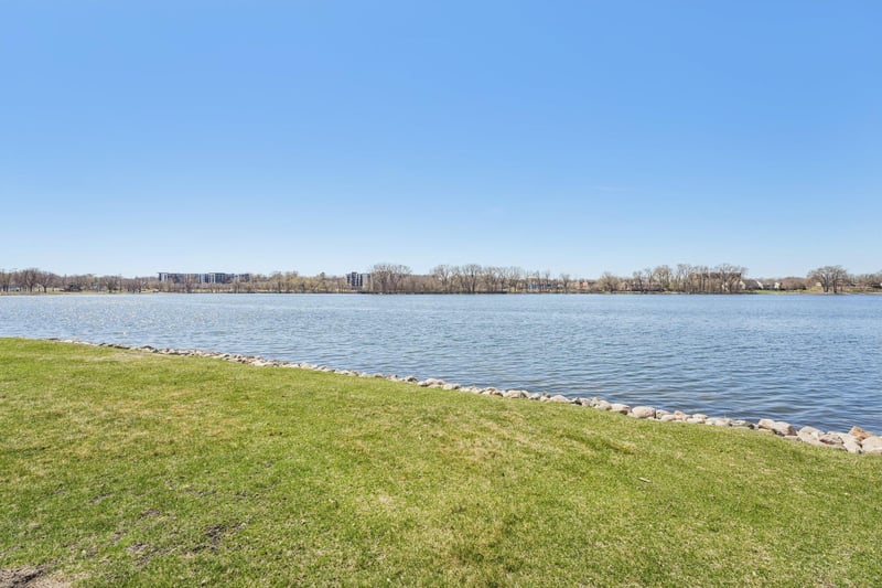 3921 Crystal Lake Blvd, Robbinsdale, MN 55422