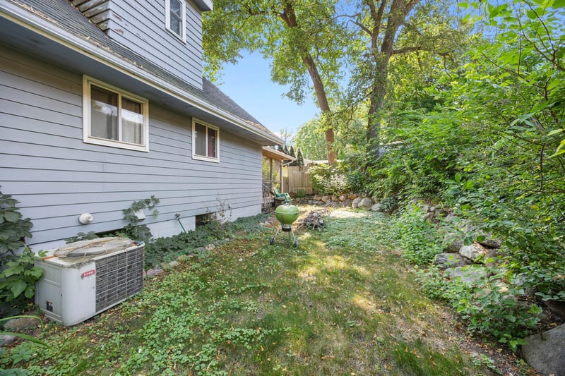 4904 Hanover Rd, Mound, MN 55364