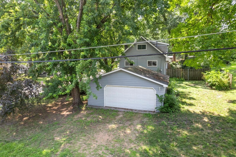 4904 Hanover Rd, Mound, MN 55364