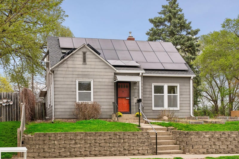 1311 Idaho Ave W, Saint Paul, MN 55108