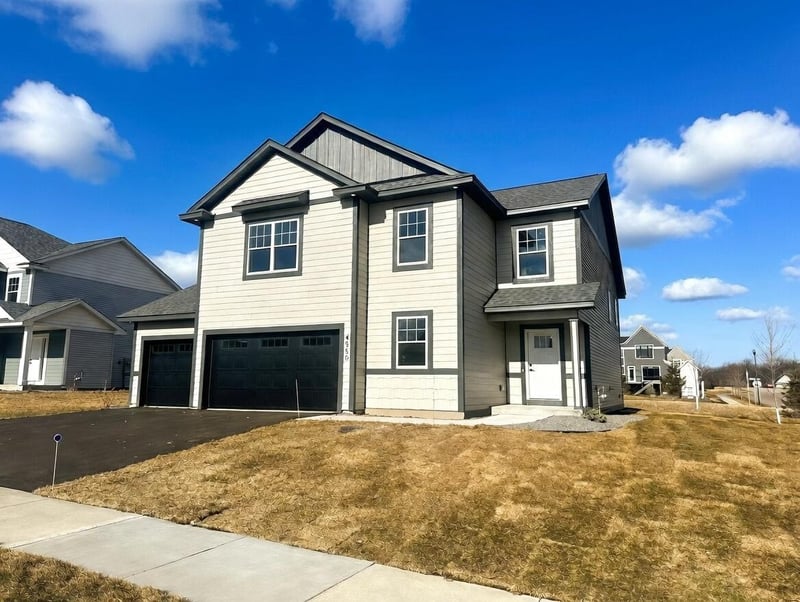 4550 Savanna Trl, Chaska, MN 55318