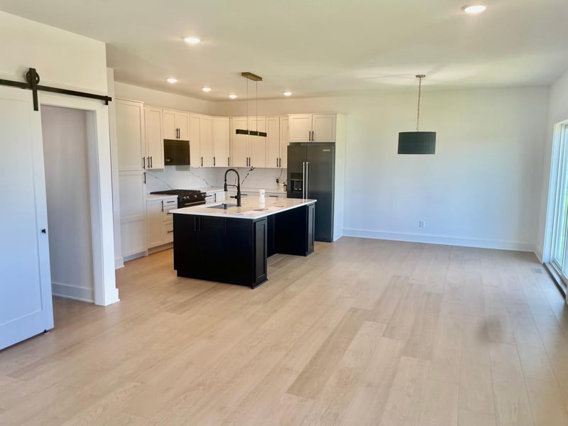 4550 Savanna Trl, Chaska, MN 55318