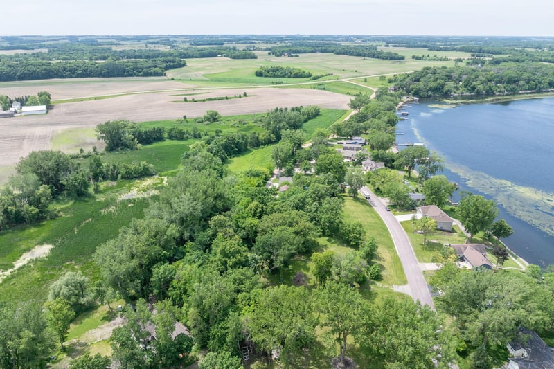 707 Tetonka View Dr, Waterville, MN 56096