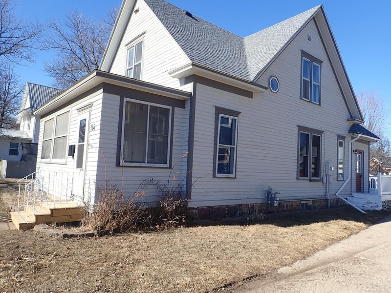 716 Sherman St, Jackson, MN 56143