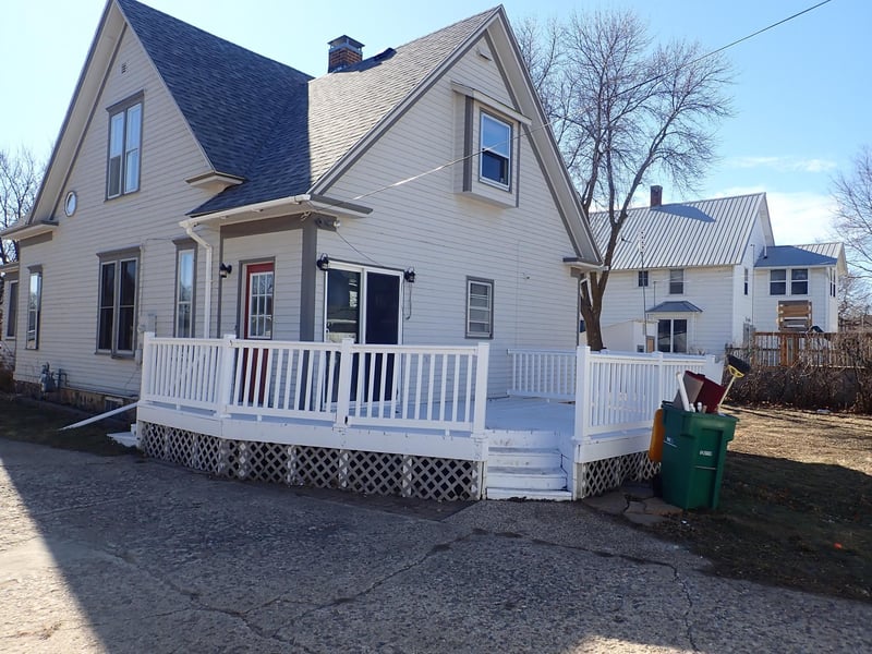 716 Sherman St, Jackson, MN 56143
