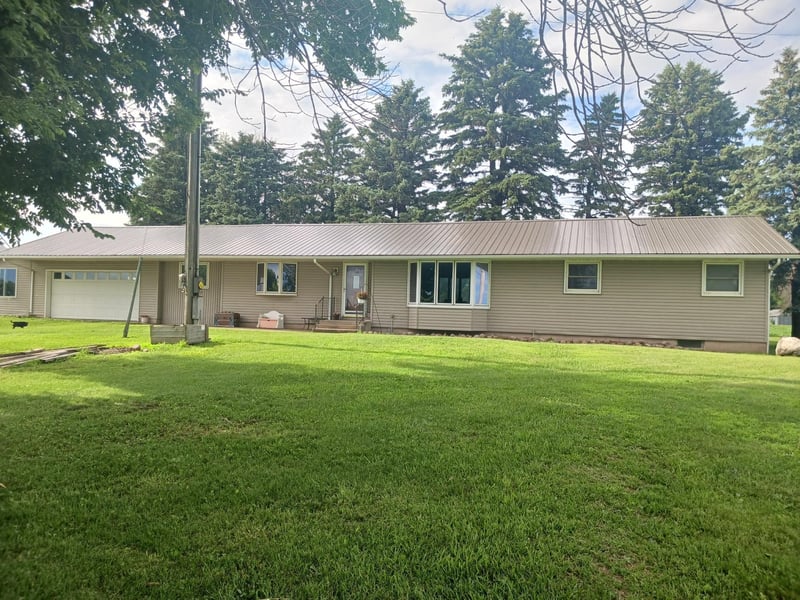 22525 Read Ave, Worthington, MN 56187