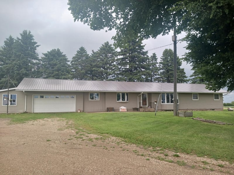 22525 Read Ave, Worthington, MN 56187