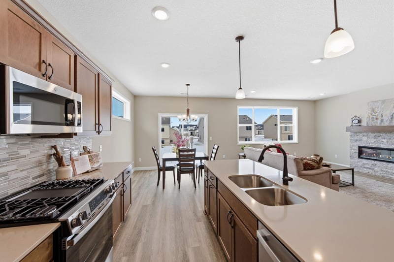 310 Emmy Ln, Hanover, MN 55341
