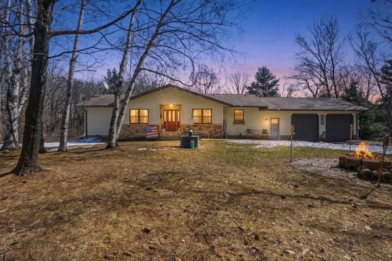 850 25 1/2 Ave, Cumberland, WI 54829