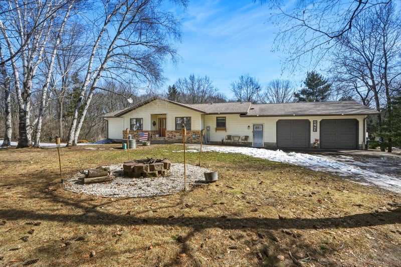 850 25 1/2 Ave, Cumberland, WI 54829