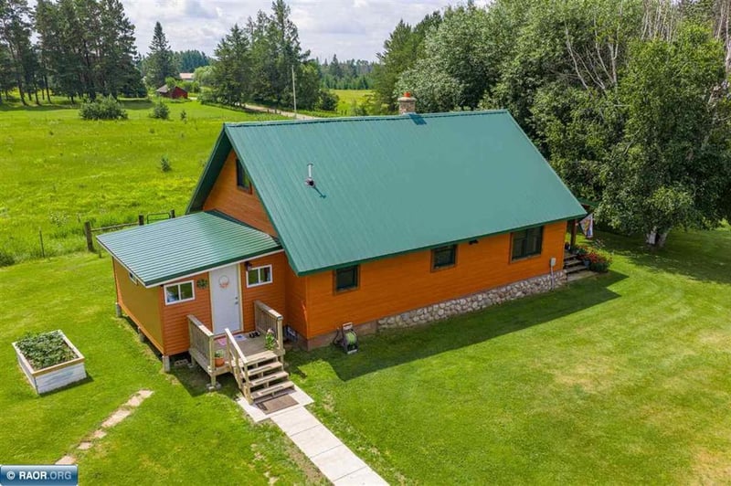 7713 Appaloosa Rd, Embarrass, MN 55732