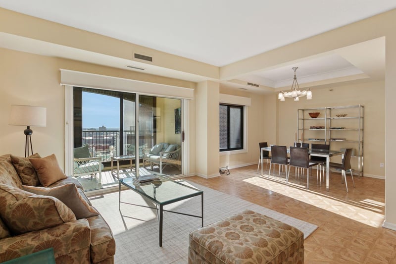 1235 Yale Pl #1505, Minneapolis, MN 55403