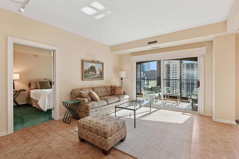 1235 Yale Pl #1505, Minneapolis, MN 55403
