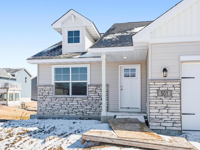 501 Tanner Dr, Waverly, MN 55390