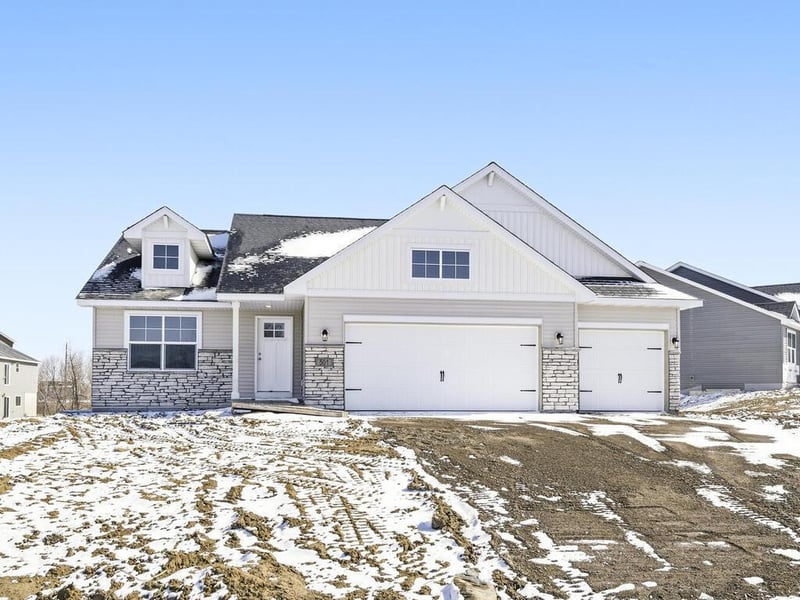 501 Tanner Dr, Waverly, MN 55390