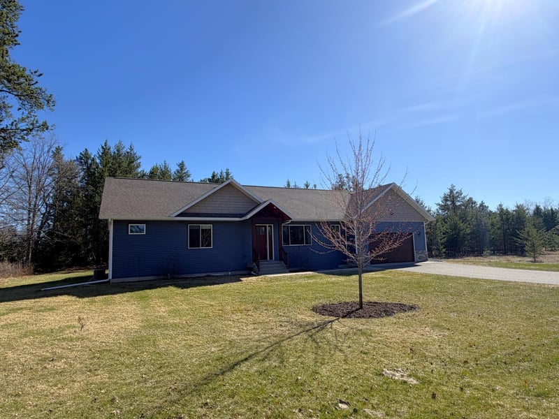 11889 Joneswood Dr, Baxter, MN 56425