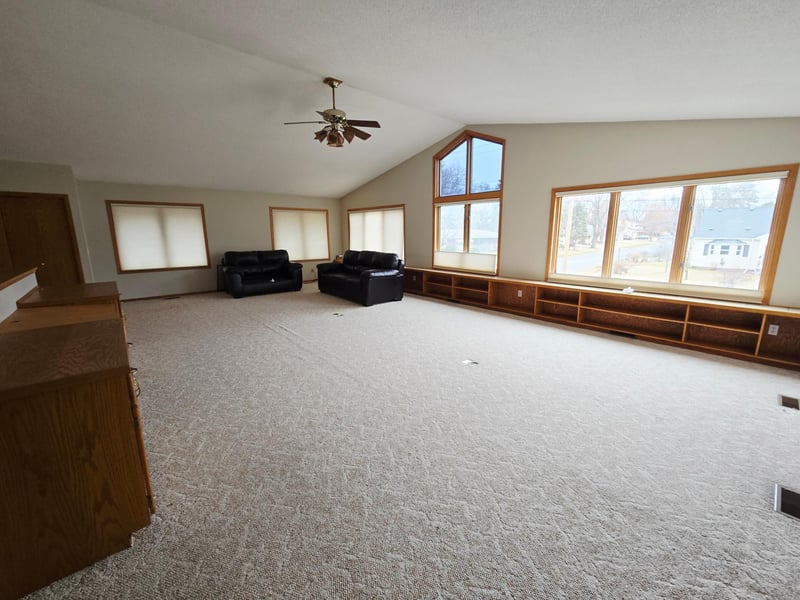 2100 Wentworth Ave, South Saint Paul, MN 55075