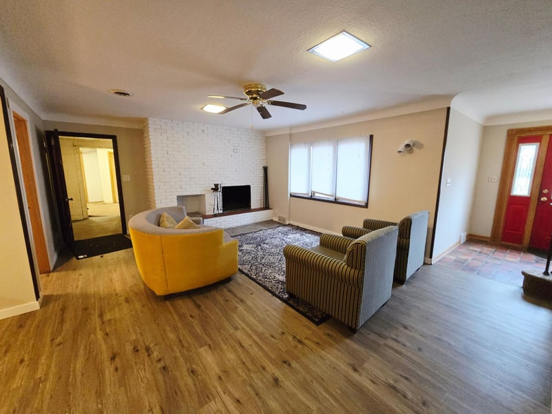 2100 Wentworth Ave, South Saint Paul, MN 55075