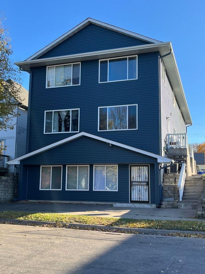 1024 Ross Ave, Saint Paul, MN 55106