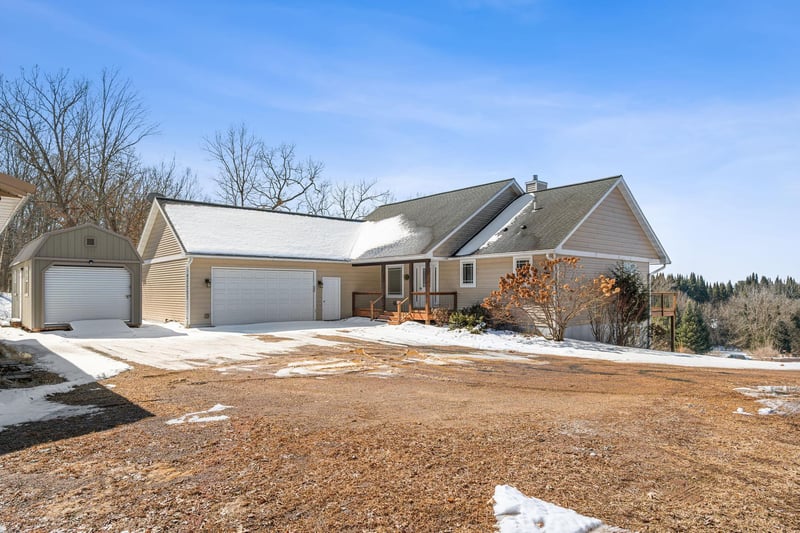 1958 80th Ave, Dresser, WI 54009