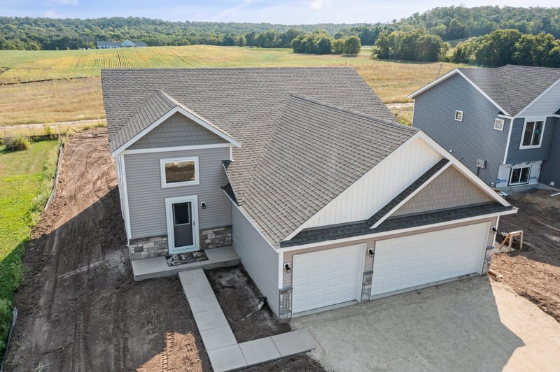 569 Sienna Dr, Watertown, MN 55388